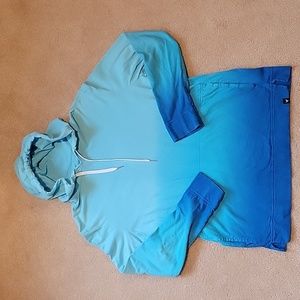 American Eagle Outfitters Hoodie T-shirt